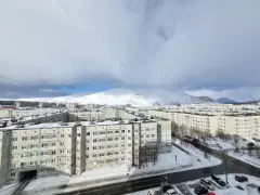 Фото гостя 3 — Квартира двухкомнатная на улице Олимпийской, 57 м², Кировск