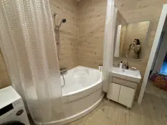 Фото гостя 4 — Квартира двухкомнатная на улице Советской Конституции, 58 м², Кировск