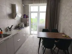 Фото гостя 1 — Квартира двухкомнатная на улице Интернациональной, 85 м², Ессентуки