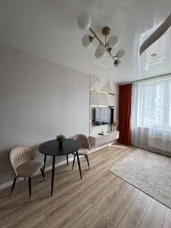 Фото гостя 1 — Квартира однокомнатная в Верх-Исетском, 42 м², Екатеринбург