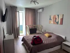 Фото гостя 1 — Квартира двухкомнатная на улице Восточно-Кругликовской, 65 м², Краснодар