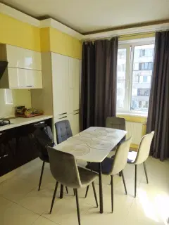 Фото гостя 10 — Квартира трёхкомнатная на улице Крепостной, 89 м², Выборг