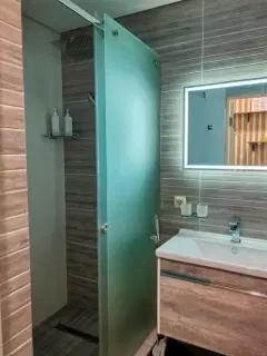 Фото гостя 3 — Апартаменты трёхкомнатные на улице Огородной, 65 м², Кисловодск