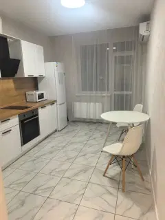 Фото гостя 3 — Апартаменты однокомнатные у Спортивной, в Октябрьском, 40 м², Самара