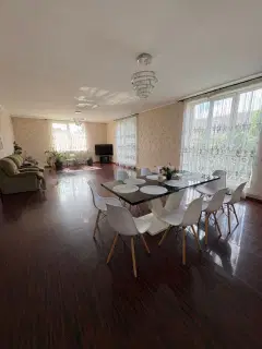 Фото гостя 1 — Дом 11-местный в переулке Григе, 250 м², Калининград