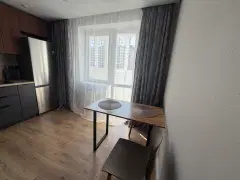 Фото гостя 3 — Квартира однокомнатная на улице Монтажникове, 40 м², Тюмень